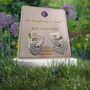 🎁Do Everything in Love White Gold Dipped Silver Pearl HeartLock Huggies